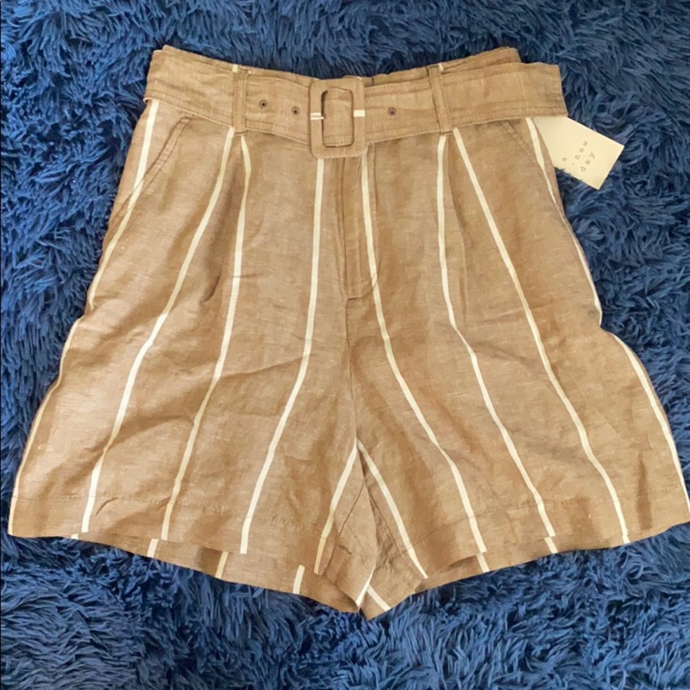 Women’s Tan Striped Shorts in size S